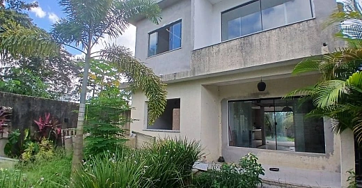 Casa em Condom�nio