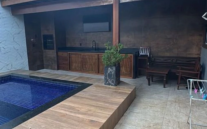 Casa com 03 quartos (01 suite) Casa Duplex