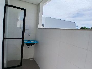 �rea de servi�os