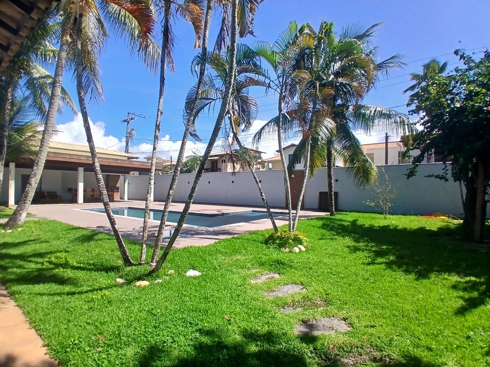 Vista jardim e piscina