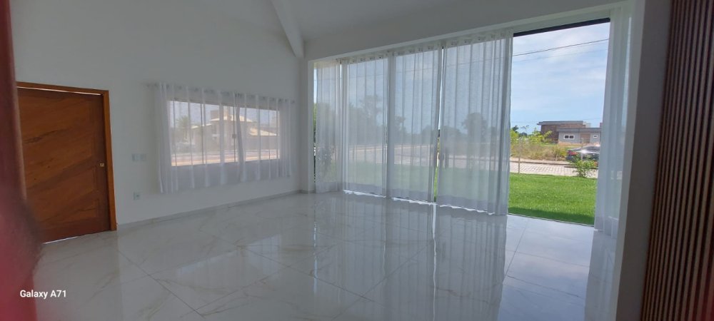 Casa Alto Padrão - Venda - Residenc. A. Gaudí - Porto Seguro - BA
