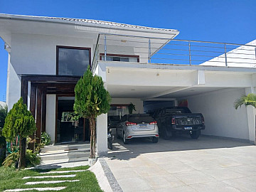 VENDO - Casa 06 Dormit. (03 suites)