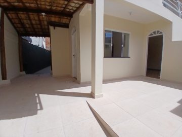 Locao de Casa - 04 quartos (02 sutes)